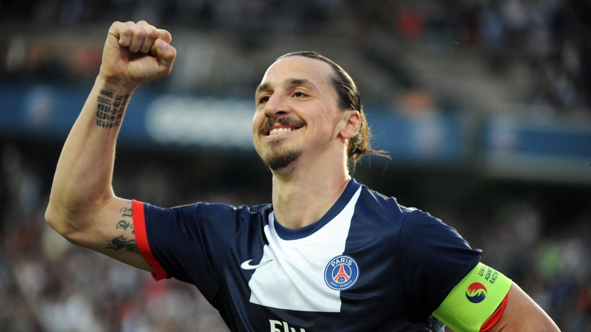 东西方足球对话，演员曹操邀武磊畅谈文化碰撞与体育精神